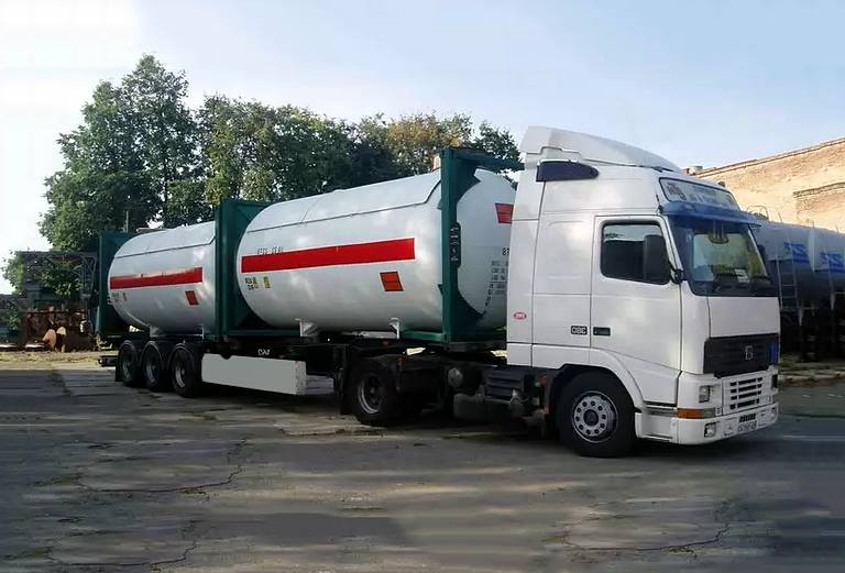 Заказать газель термобудка для перевозки спец. грузов И другого из Тобольск в Сургут